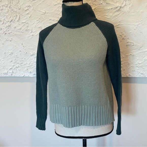 Madewell Womens sweater Colorblock Eastbrook Turtleneck cross back Green Sz XXS - Picture 2 of 9